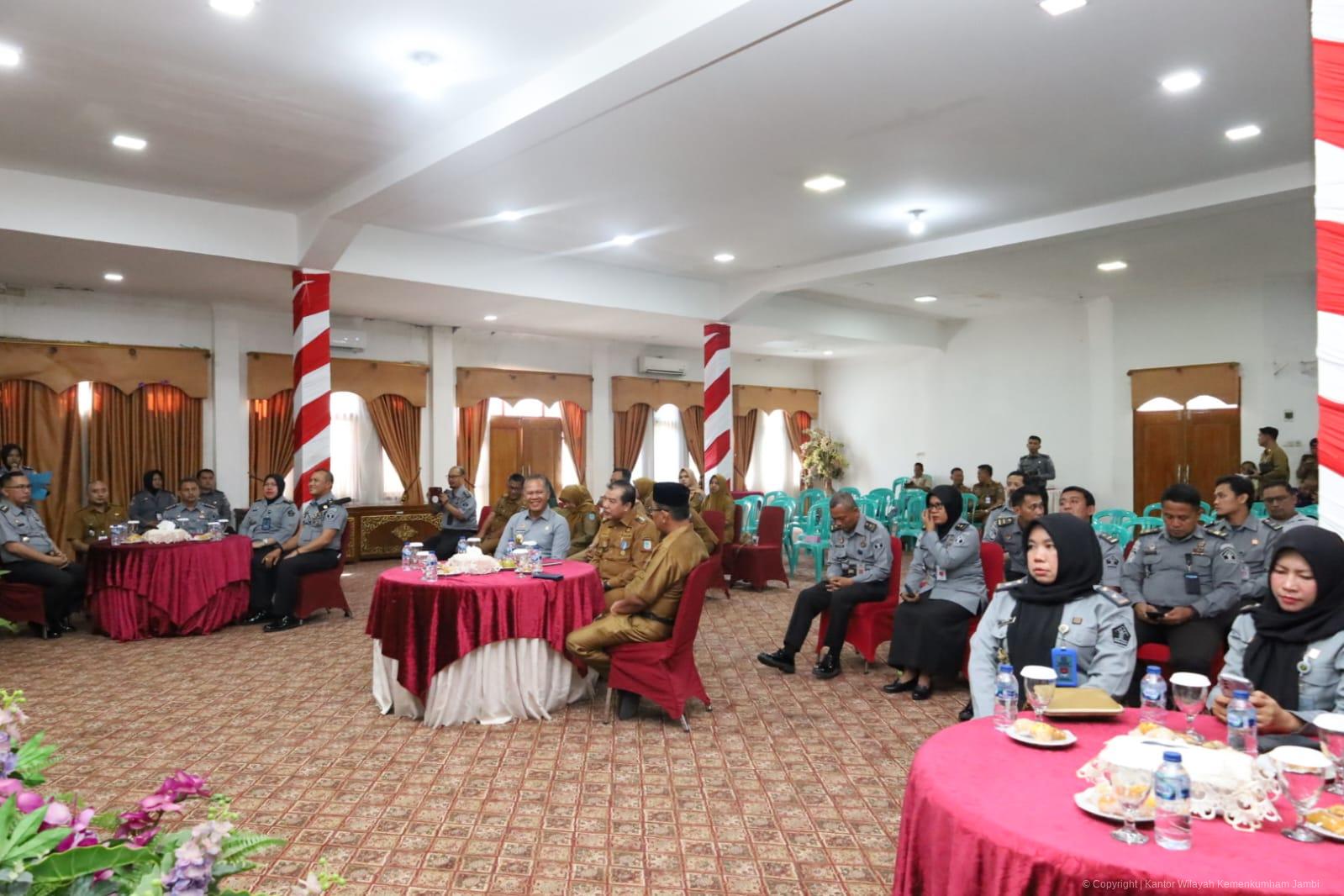 23-7-2024_-_Kakanwil_Kemenkumham_Jambi_Tanda_Tangani_Nota_Kesepakatan_Bersama_dengan_Pj._Bupati_Merangin_7.jpg