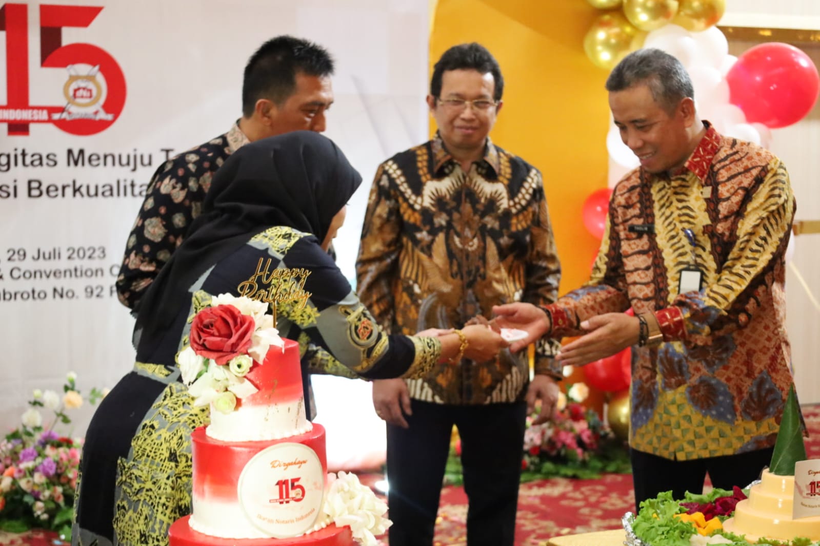 Hadiri_Peringatan_HUT_INI_ke-115_Tholib_Berpesan_Agar_Notaris_Tetap_Profesional_dan_Kompak_4.jpg