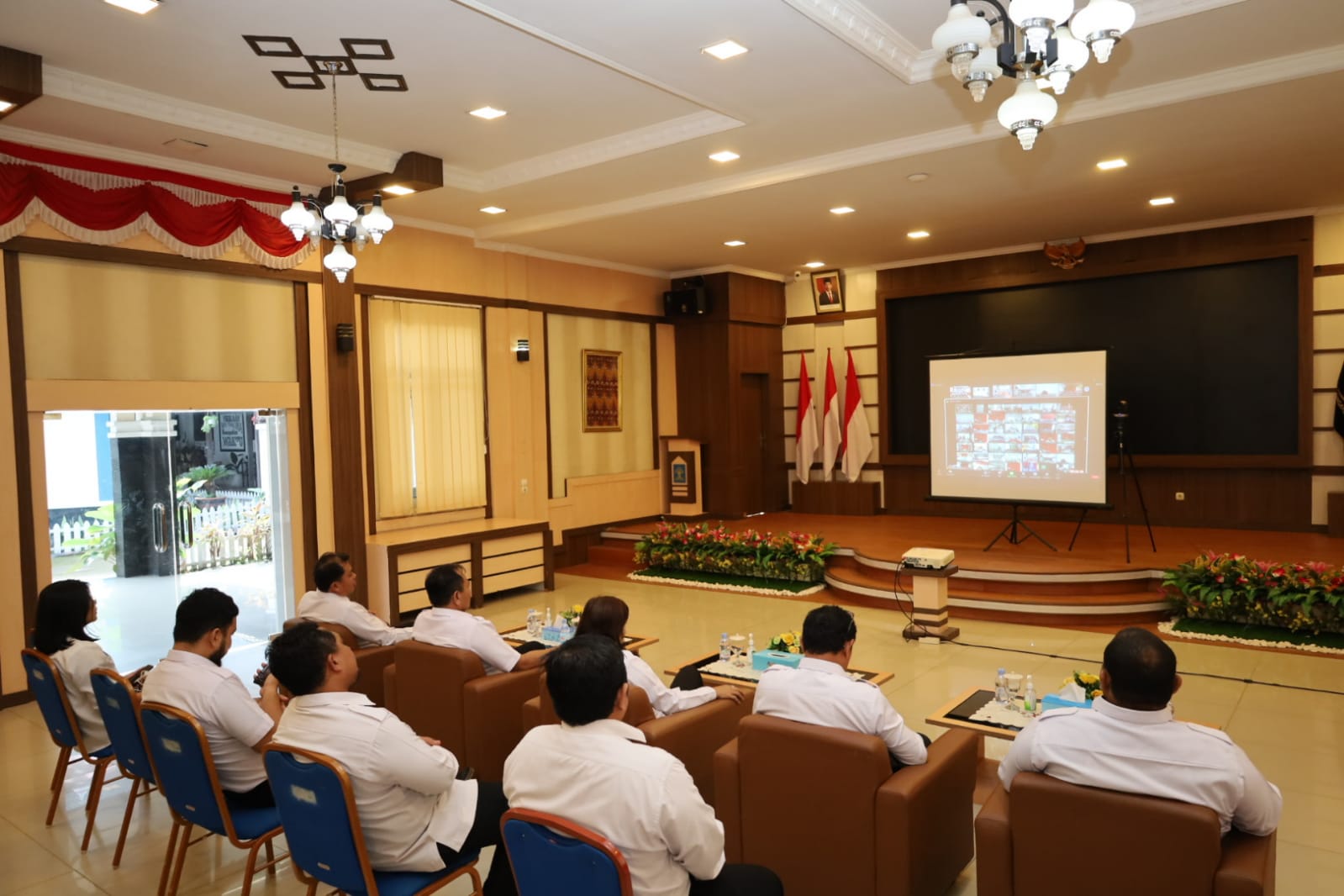 Jelang_Peringatan_Hari_Pahlawan_Kanwil_Kemenkumham_Jambi_Ikuti_Seminar_Kesehatan_Nasional_Back_to_Office_6.jpg