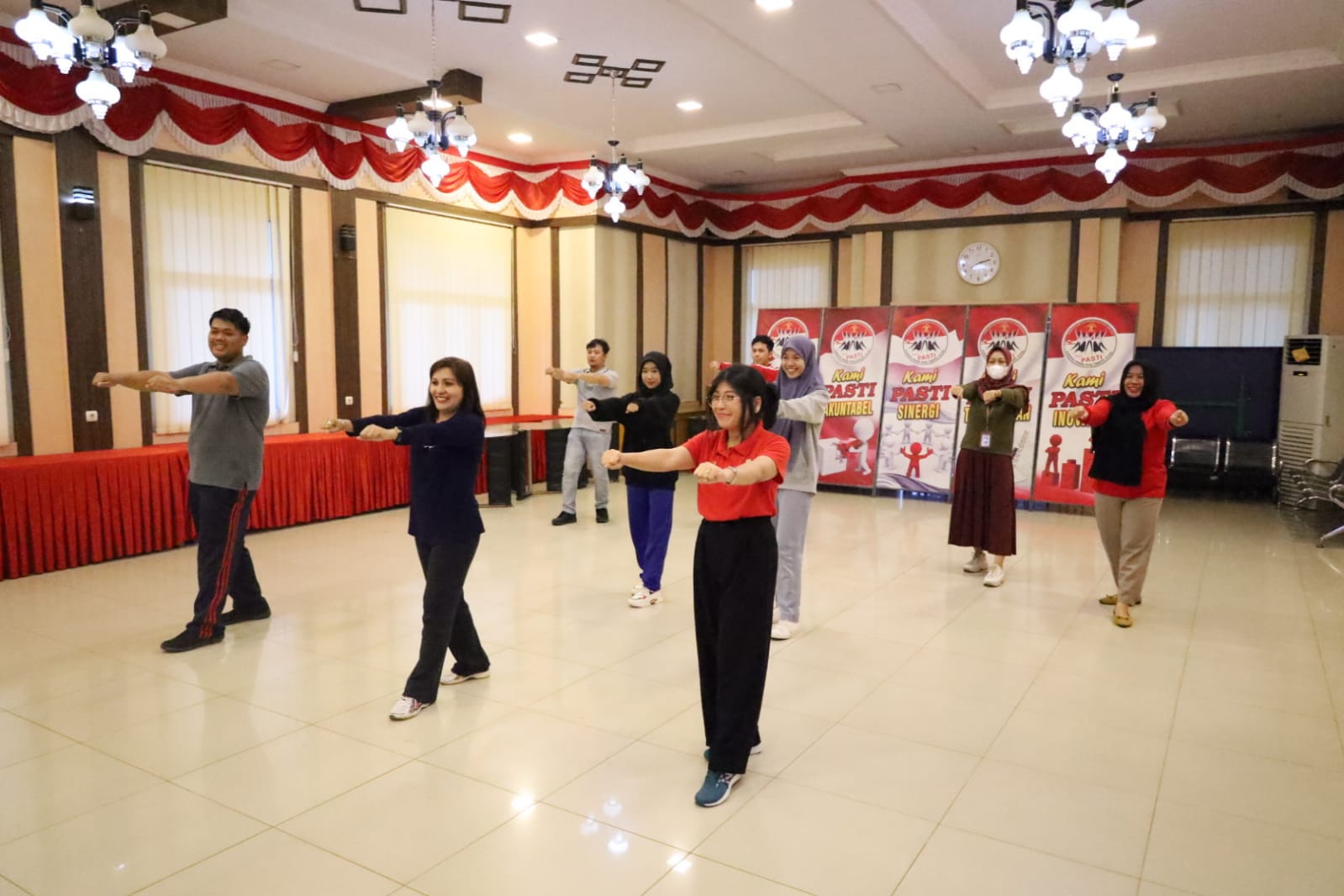 Kumham_Sehat_Kumham_Produktif_Tingkatkan_Imunitas_Seluruh_Pegawai_1.jpeg