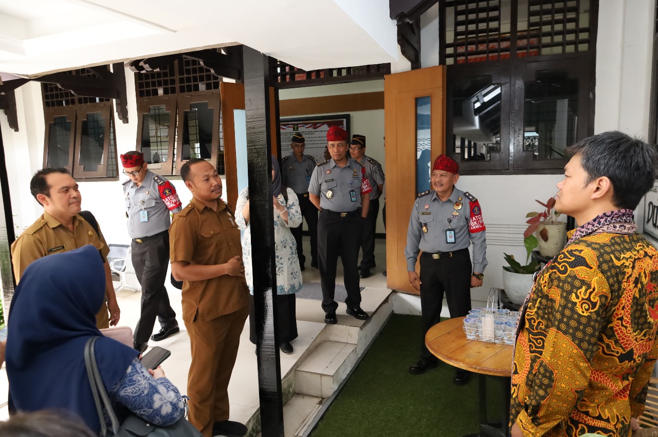 Kunjungan_Tim_Penilai_Mandiri_Zona_Integritas_Wilayah_Bebas_Korupsi_ke_Kanwil_Kemenkumham_Jambi_1.jpg
