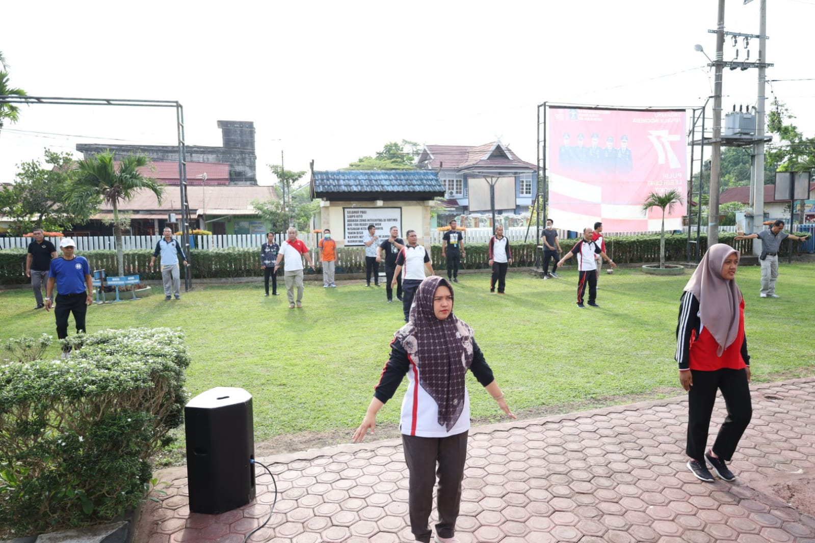 Senam_Aerobik_Bersama_Seluruh_Pegawai_Kanwil_Kemenkumham_JambiSenam_Aerobik_Bersama_Seluruh_Pegawai_Kanwil_Kemenkumham_Jambi_6.jpeg