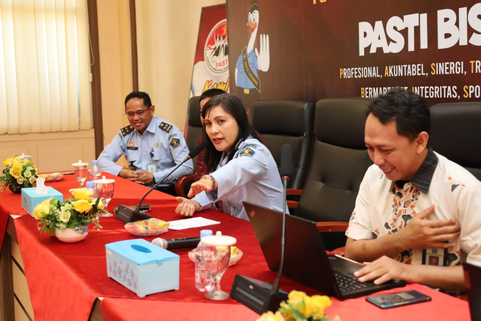 Tingkatkan_Kompetensi_Tim_Pusdatin_Kemenkumham_RI_Laksanakan_Supervisi_Layanan_TI_dan_ToT_pada_Kanwil_Kemenkumham_Jambi_6.jpg