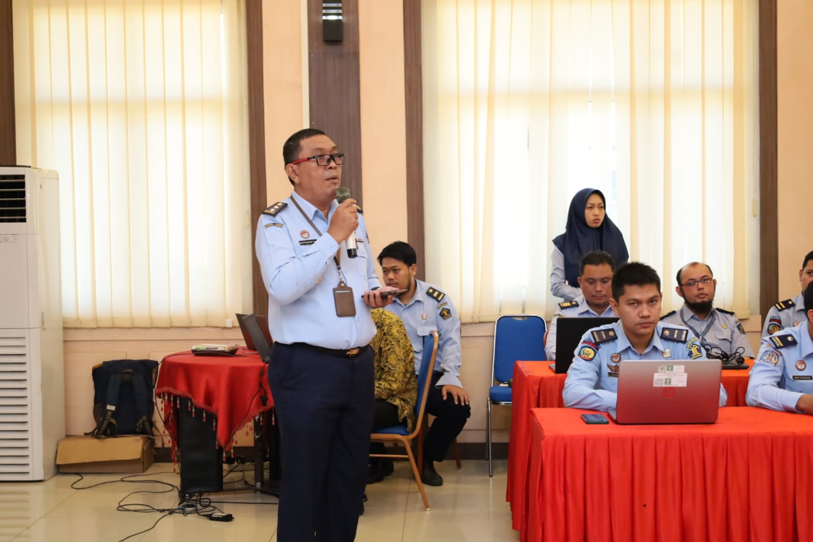Tingkatkan_Kompetensi_Tim_Pusdatin_Kemenkumham_RI_Laksanakan_Supervisi_Layanan_TI_dan_ToT_pada_Kanwil_Kemenkumham_Jambi_8.jpg