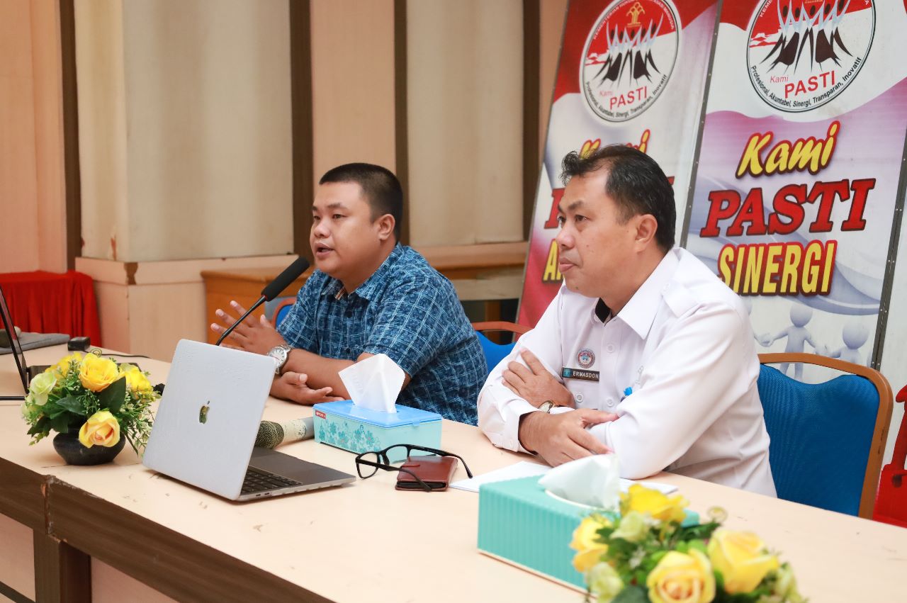 Tingkatkan_Kualitas_Pelayanan_Publik_Kanwil_Kemenkumham_Jambi_Laksanakan_Rapat_Presentasi_Proposal_IPK-IKM_Tahun_2023_3.jpg