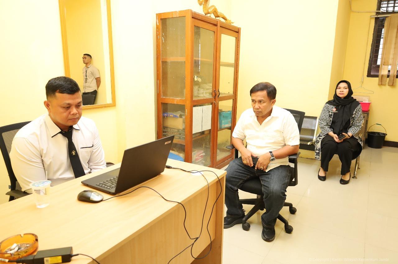 Ukom_Wawancara_2.jpeg