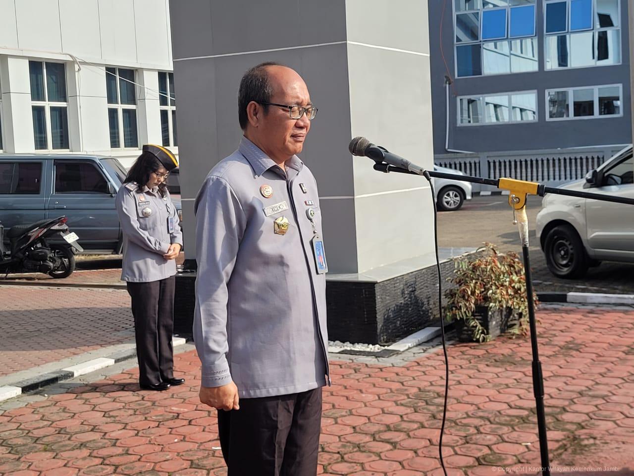 apel_pegawai_teladan_devi_7.jpeg