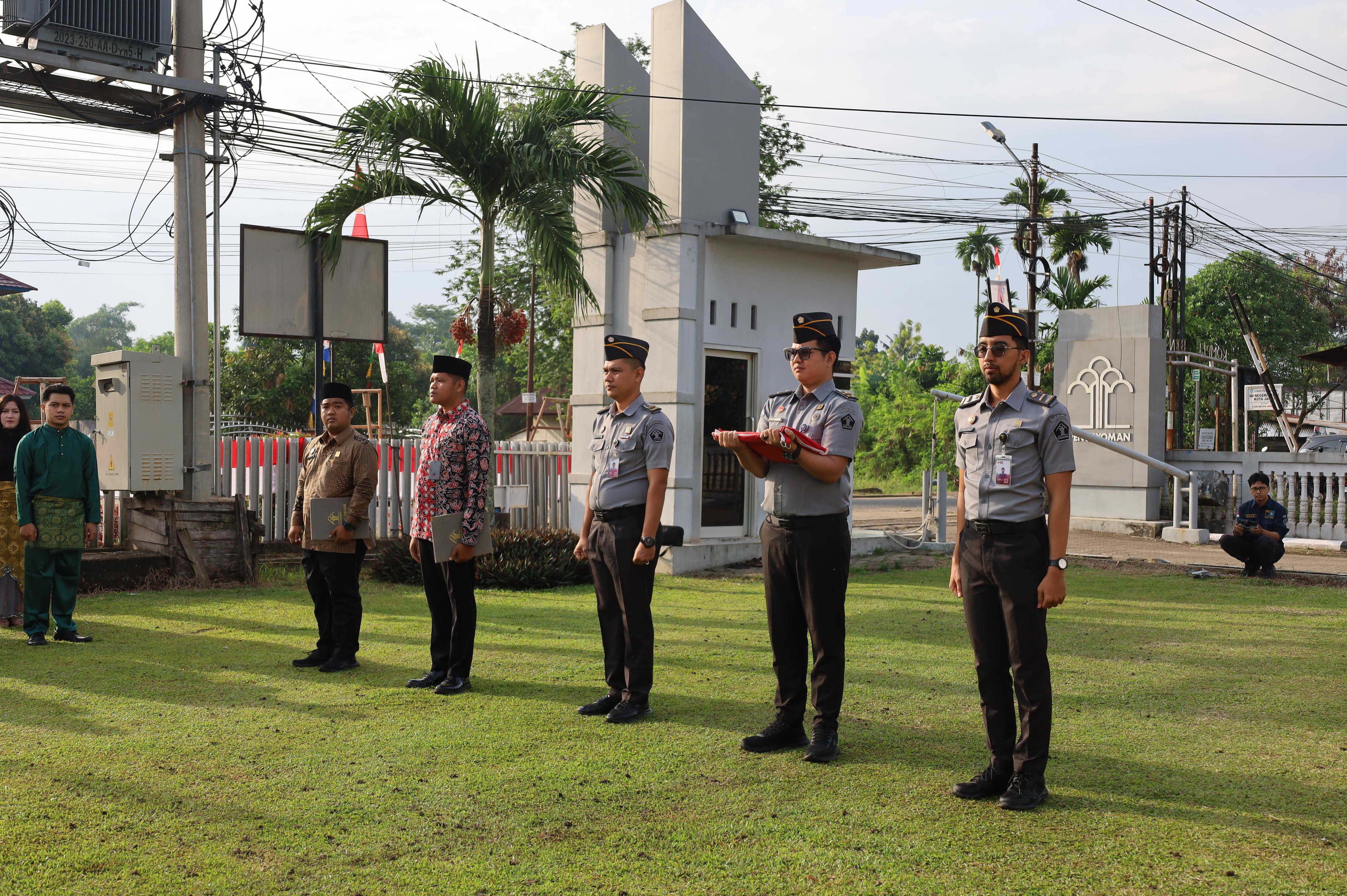 hut_ri_80_20.JPG