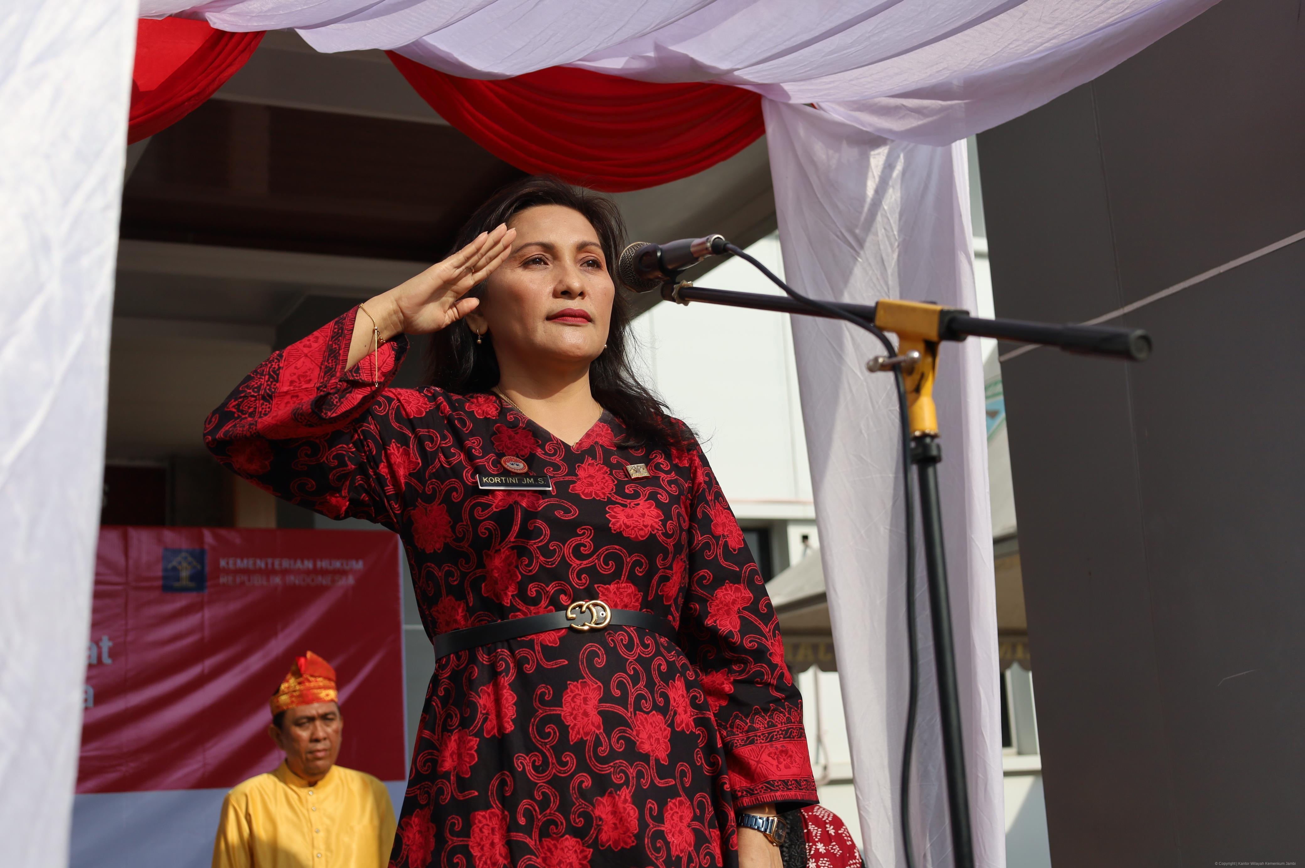 hut_ri_80_3.JPG