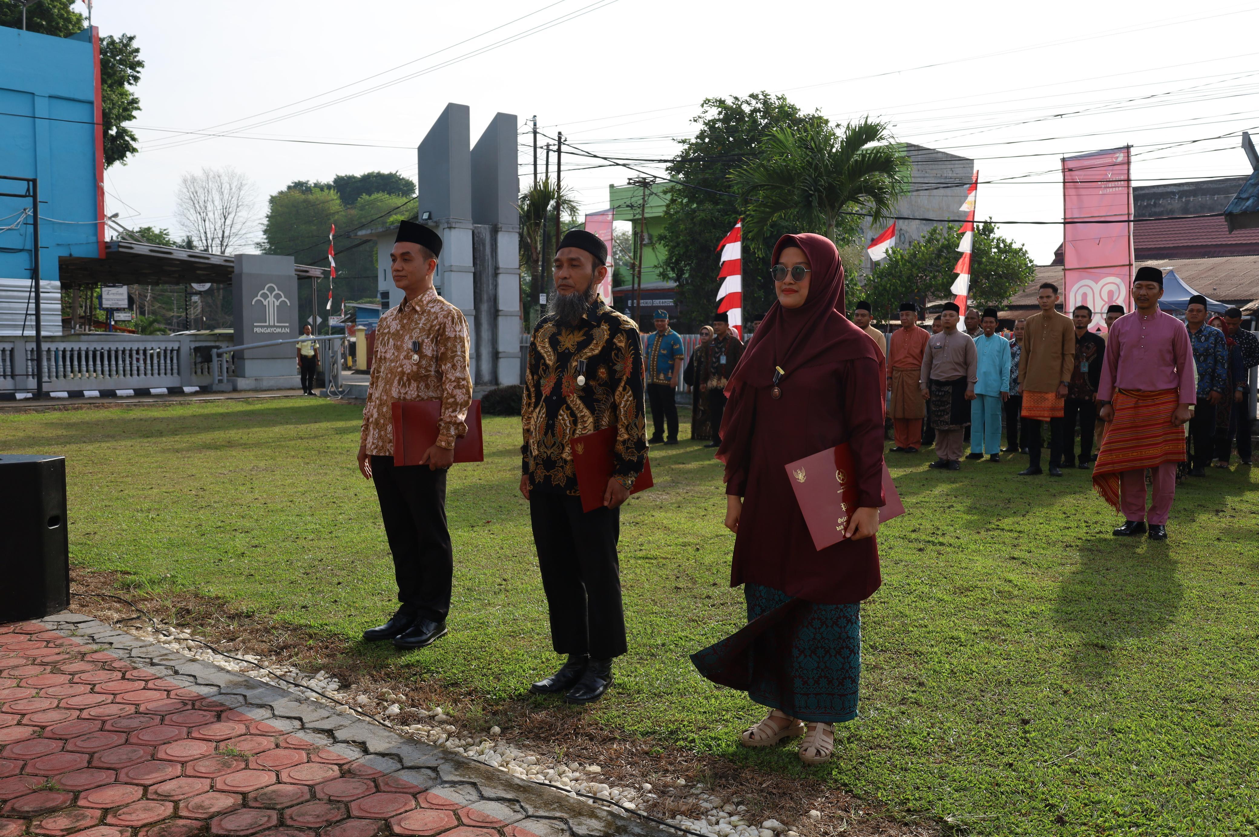 hut_ri_80_5.JPG