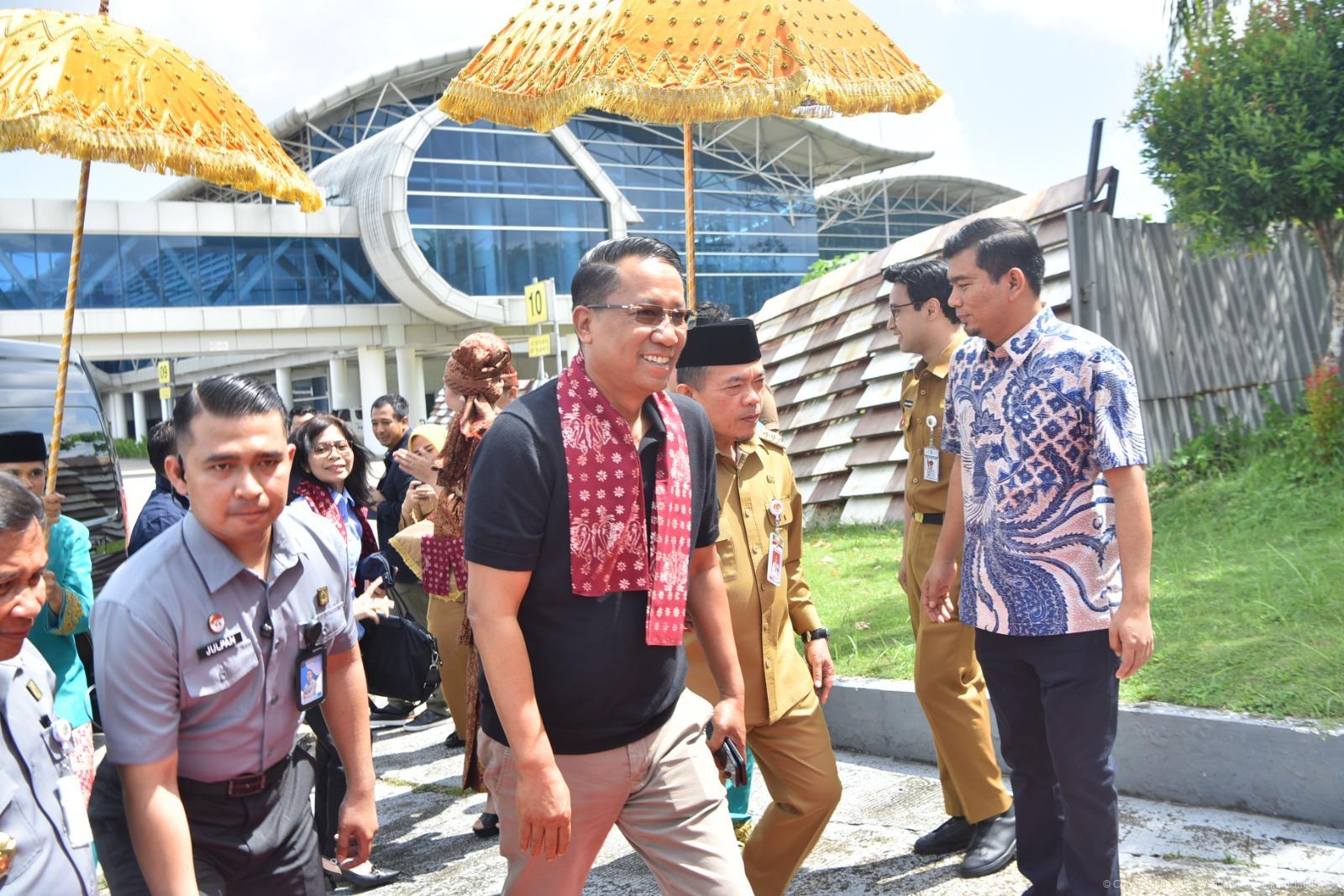 penyambutan_menteri_hukum_ri_1.jpeg