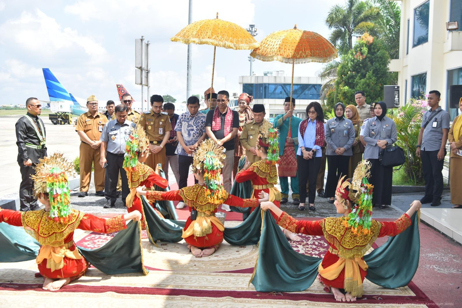 penyambutan_menteri_hukum_ri_3.jpeg