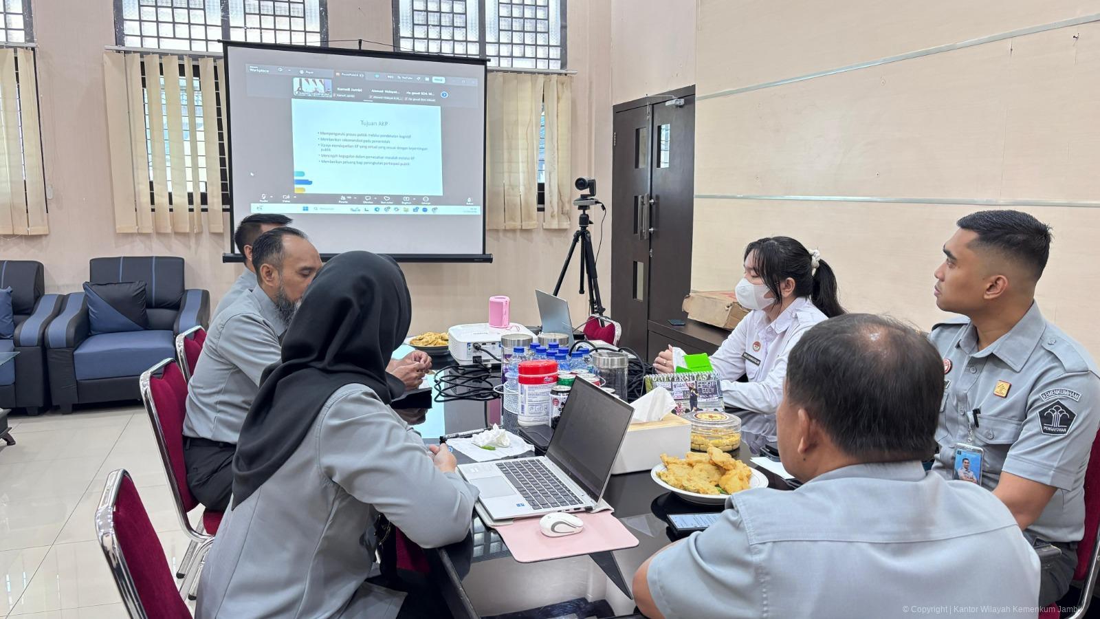 policy_talk_sulsel_3.jpeg
