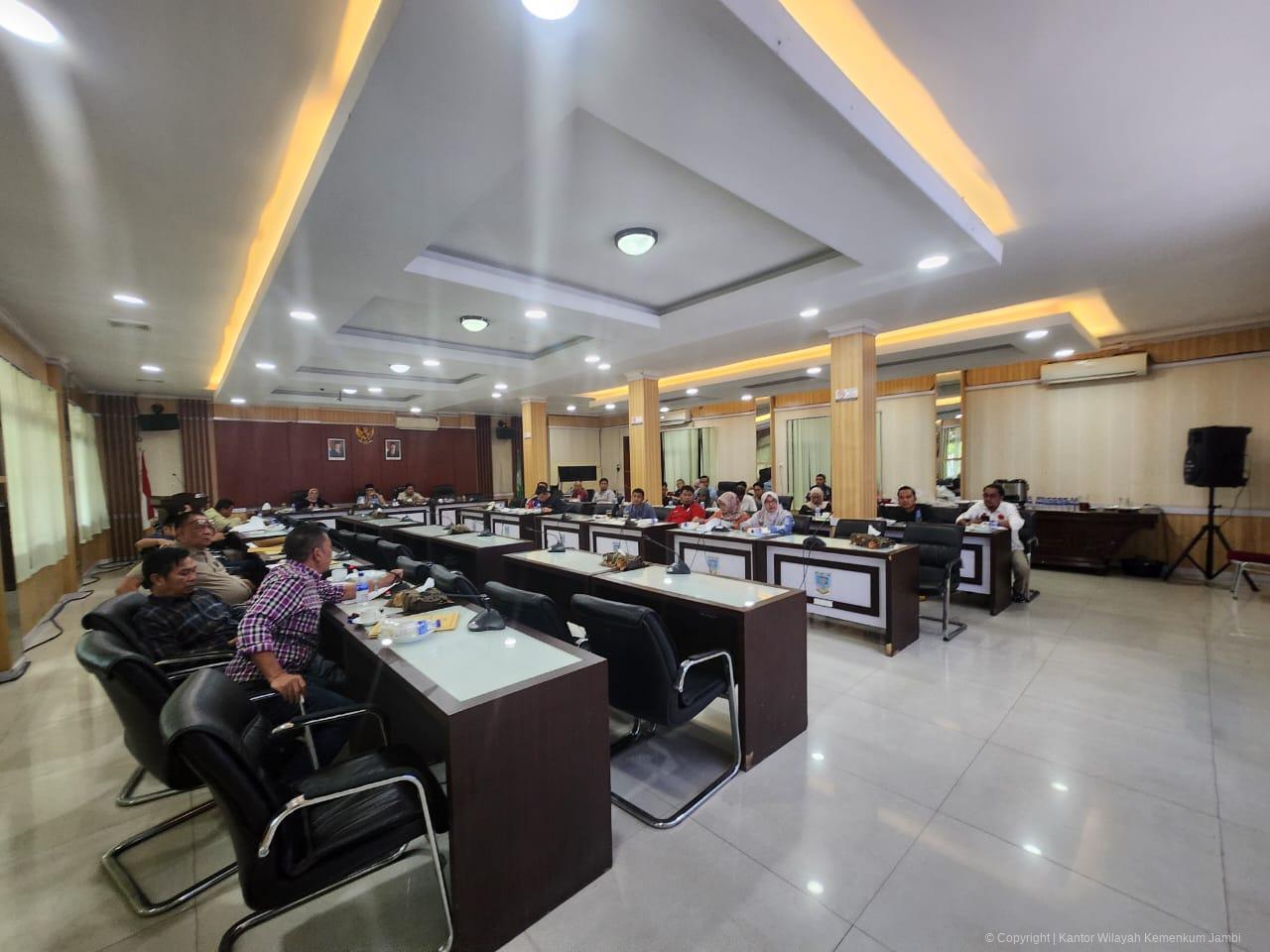 rapat_dprd_01082025_4.jpeg