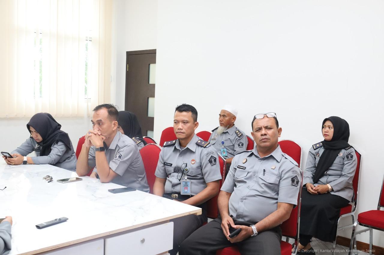 rapat_penyuluh_hukum_080925_1.jpeg