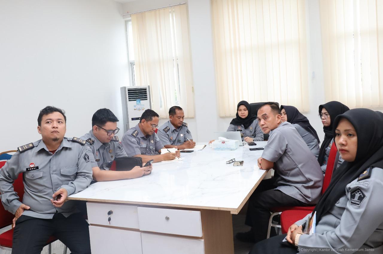 rapat_penyuluh_hukum_080925_9.jpeg