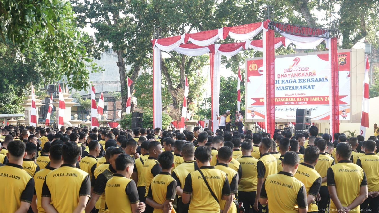 senam_bersama_polda_7.jpeg